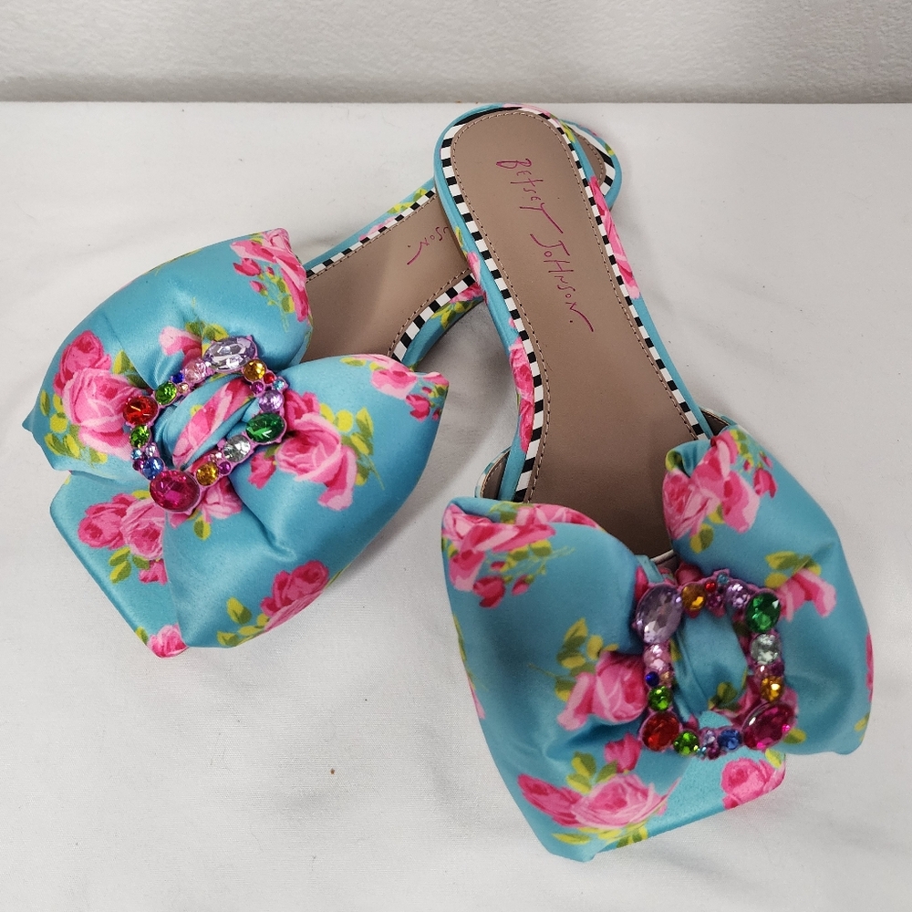Betsy Johnson "Daisy-G" Jeweled Blue-Multi Floral Sandals Size 6.5US NWOT